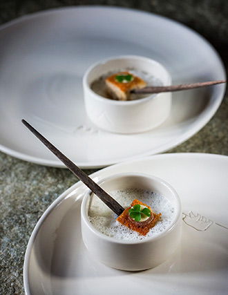 img-contenu-restaurants-03-gastro-table-ours-barmes
