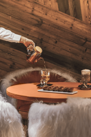 bar 1